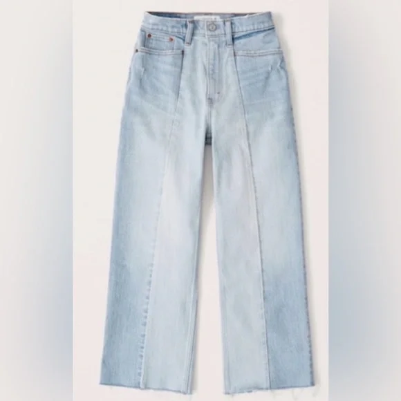 A&F Ultra High Rise The Crop Wide Leg  raw hem Jeans Size 24 - Picture 4 of 12